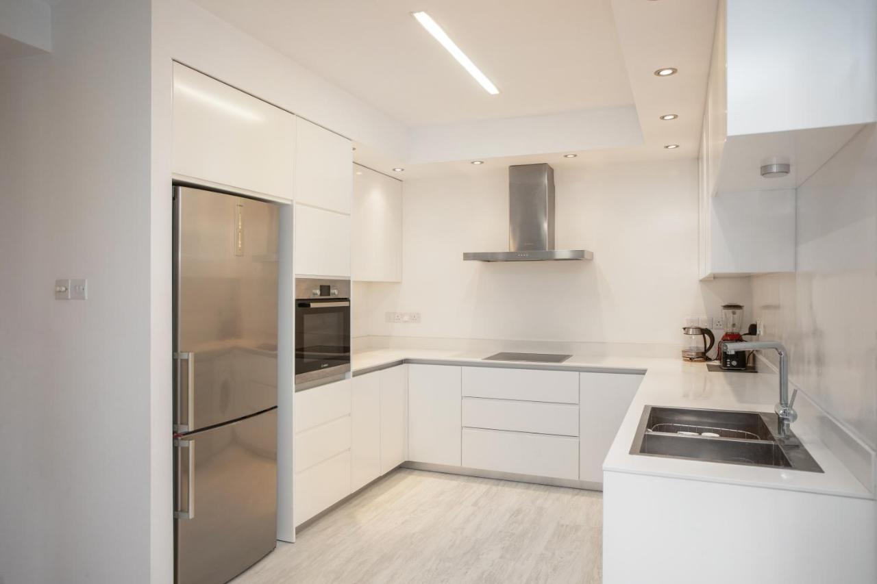 Mayra Seafront Luxury Apartment 레메소스 외부 사진