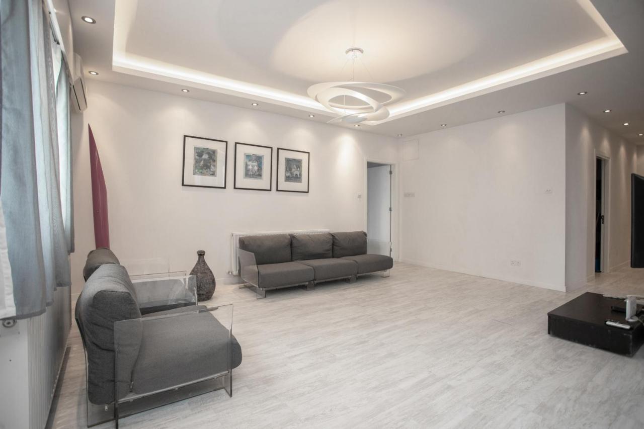 Mayra Seafront Luxury Apartment 레메소스 외부 사진